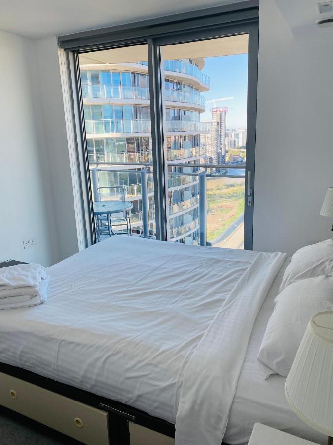 Off 12 Apartment London Bagian luar foto