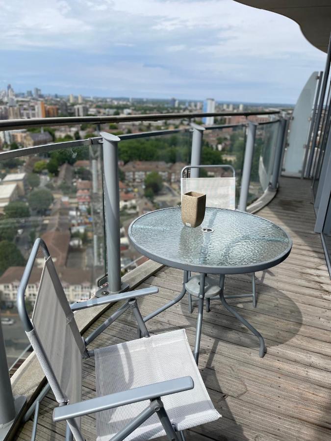 Off 12 Apartment London Bagian luar foto